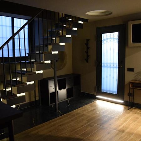 Rebecca House Suites Катания Экстерьер фото